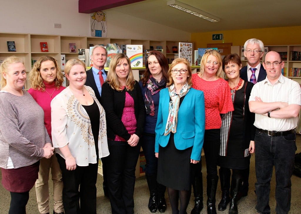 Holy Rosary Primary School The Minister meets the School Library Team